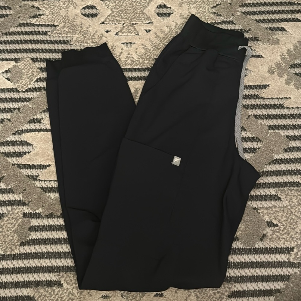 Fabletics Scrub joggers